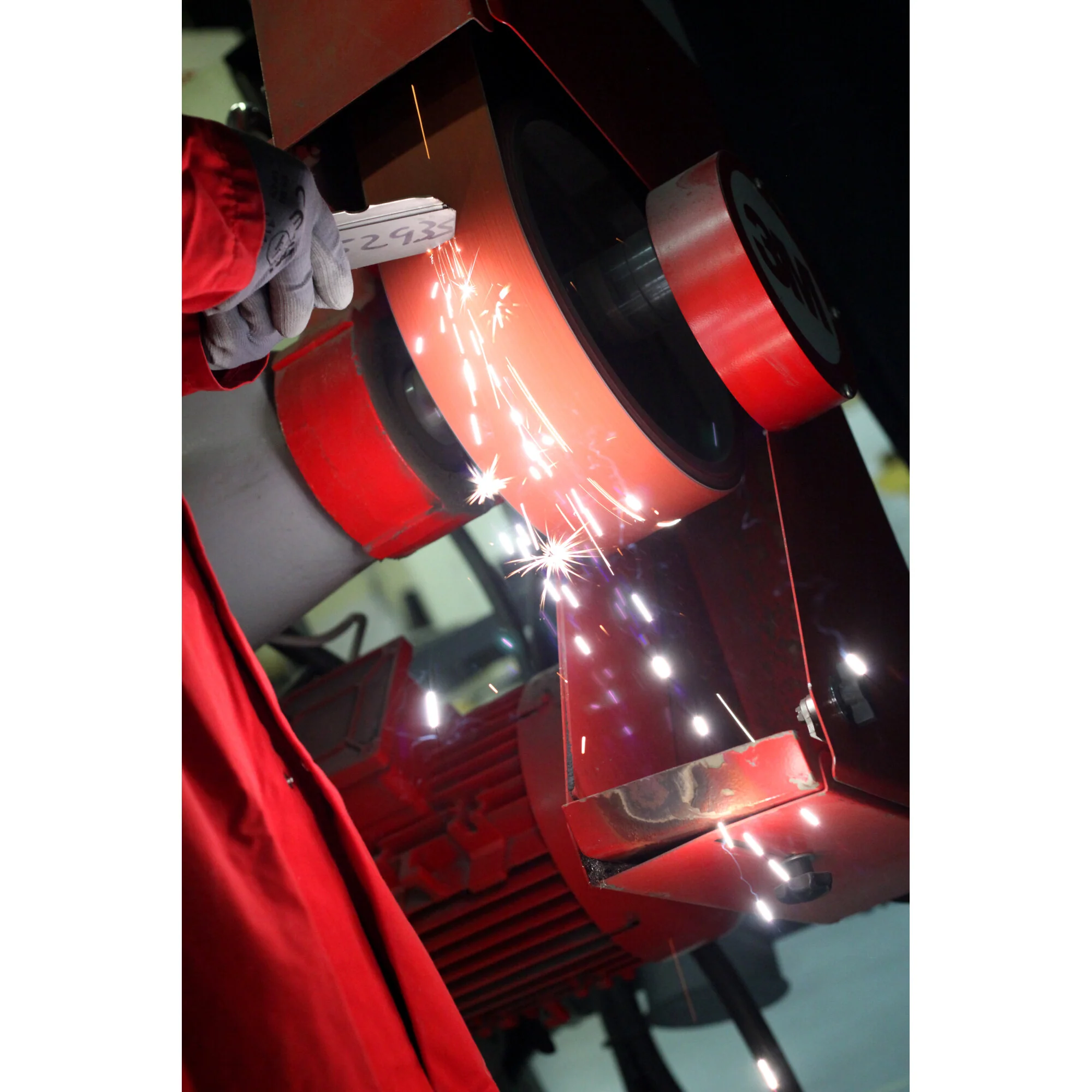 3M Cubitron II Cloth Belt 984F, 120+ YF-weight, 1-1/2 in x 60 in,Film-lok - Image 3