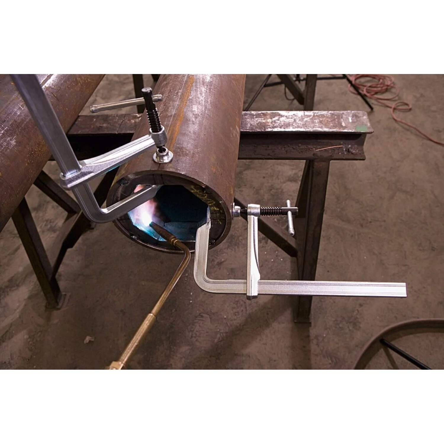 Bessey 660-S12 Clamp, welding, F-style, replaceable swivel pad, 12 In. x 4 In., 726 lb - Image 3