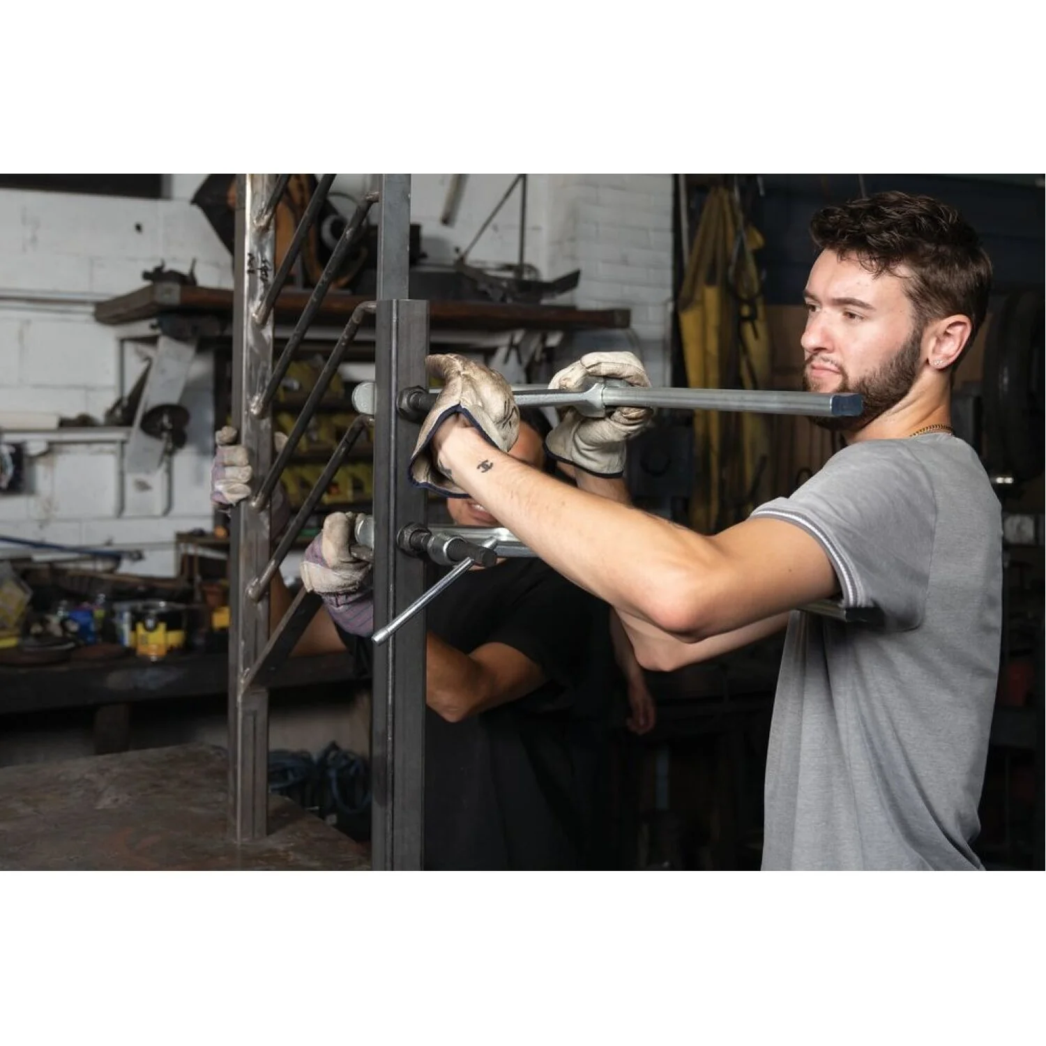 Bessey 7200S-36 Clamp, welding, F-style, heavy duty Morpad, 36 In.x 8 In., 7770 lbs - Image 2