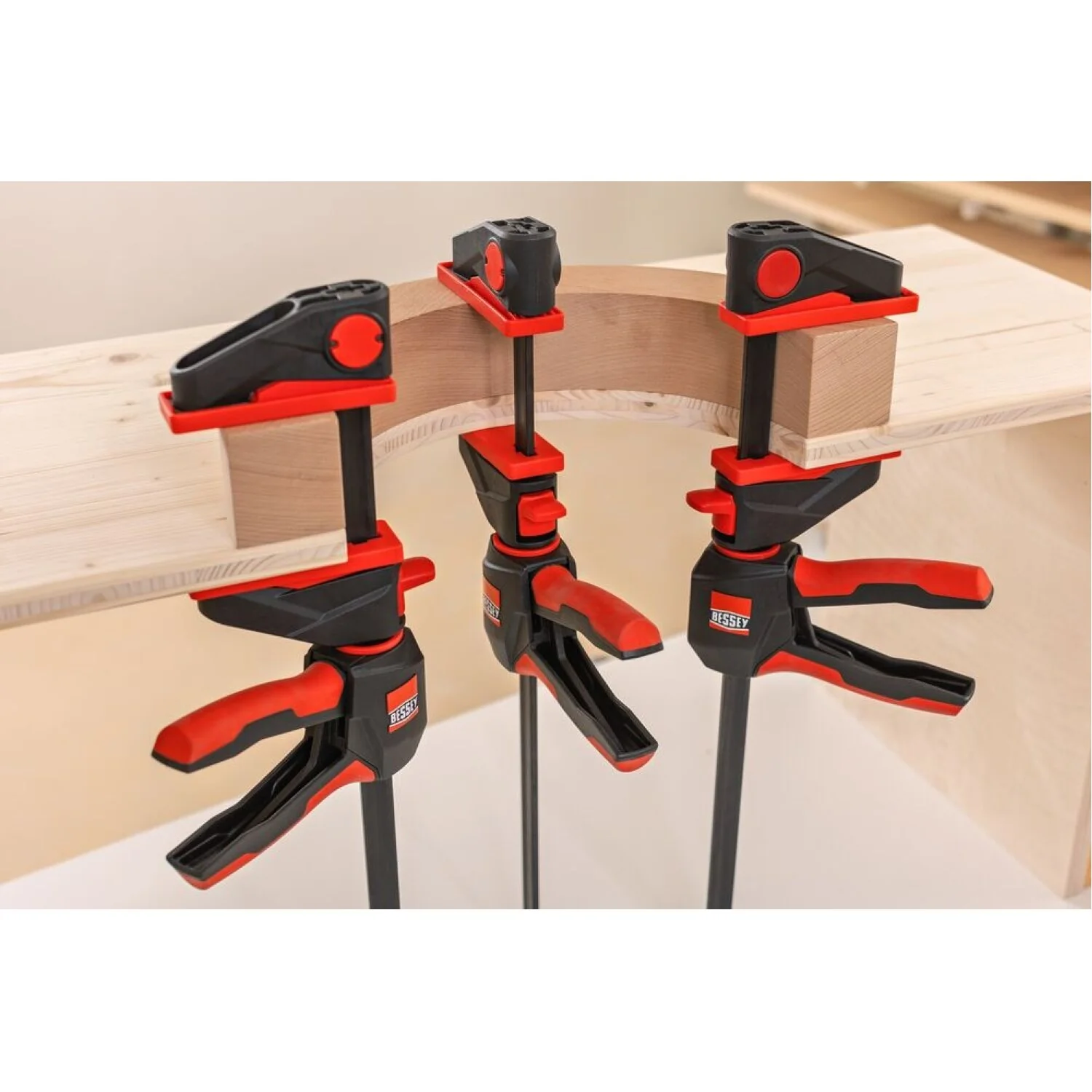 Bessey EHKL360-12-SET Large Trigger Clamp 360 Degree, 300 lb, 4 x 12 - Image 20