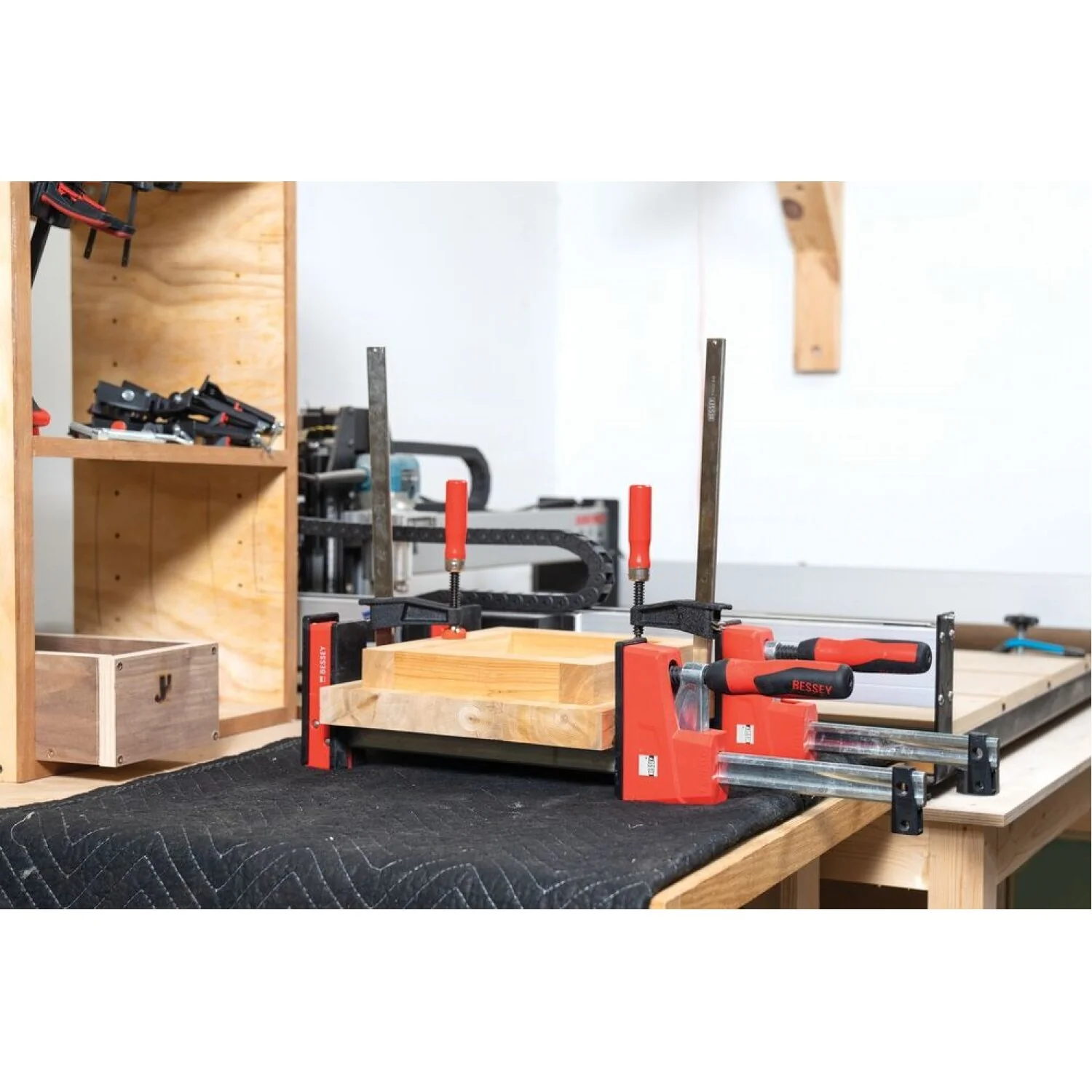 Bessey KRE3524 Parallel Clamp, K Body REVOlution, 24 Inch, 1700 lbs - Image 13