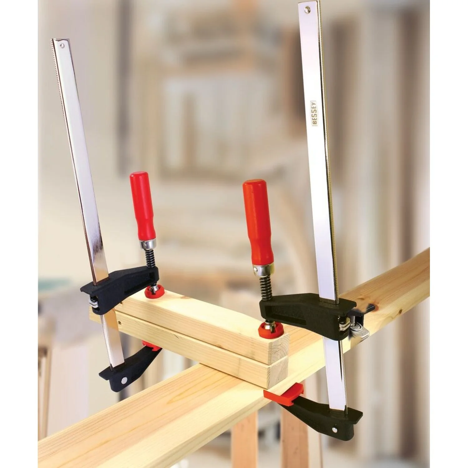 Bessey TGC3.524+2K Clamp, woodworking, clutch style, swivel pads, 3.25 In. x 24 In., 1300 lb - Image 4