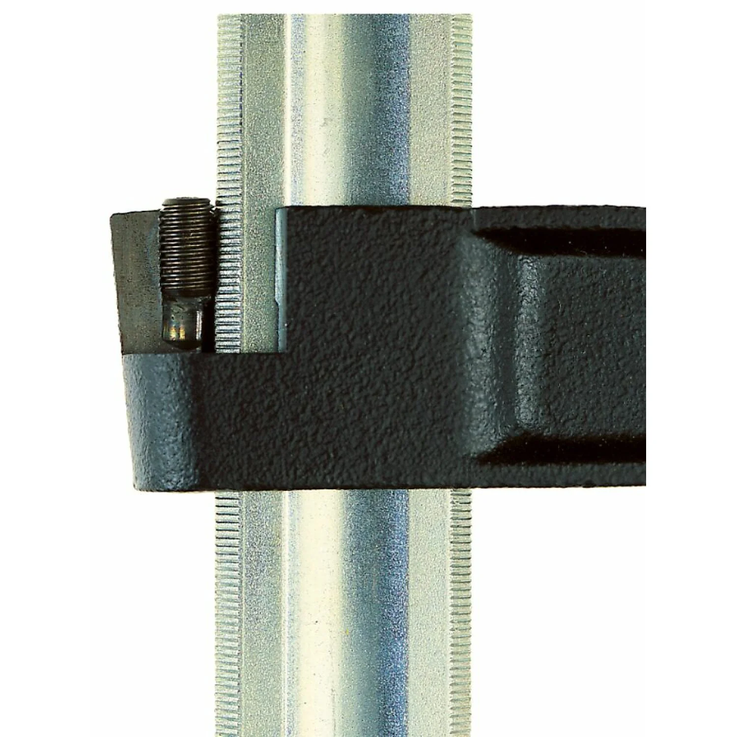 Bessey TGK4.516+2K Clamp, woodworking, F-style, 2K handle, replaceable pads, 4.5 In. x 16 In., 1540 lb - Image 3