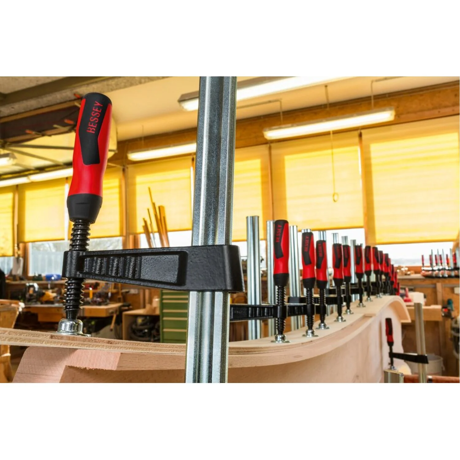 Bessey TGK4.516+2K Clamp, woodworking, F-style, 2K handle, replaceable pads, 4.5 In. x 16 In., 1540 lb - Image 6