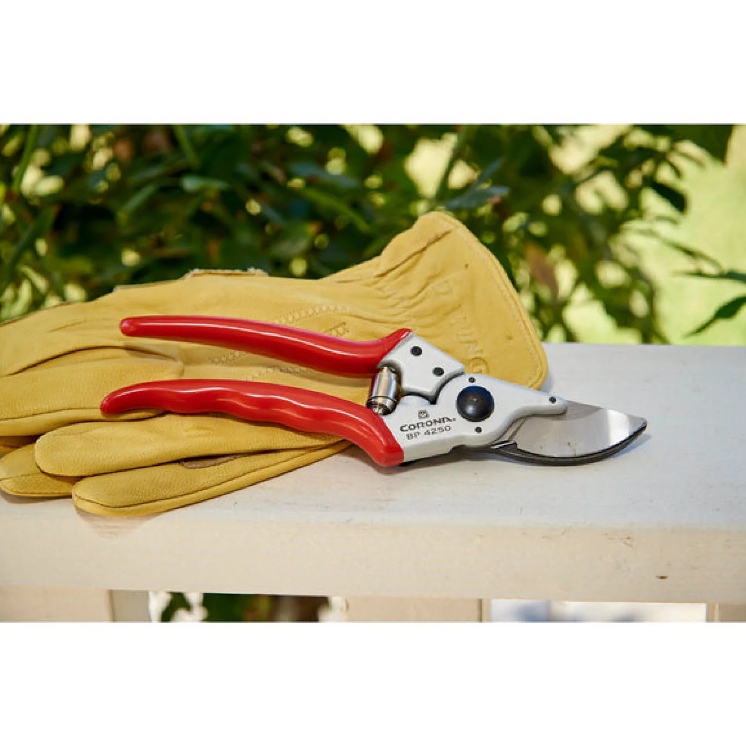 Corona BP 4250 ALUMINUM Bypass Pruner - 1 Inch, Straight - Image 11