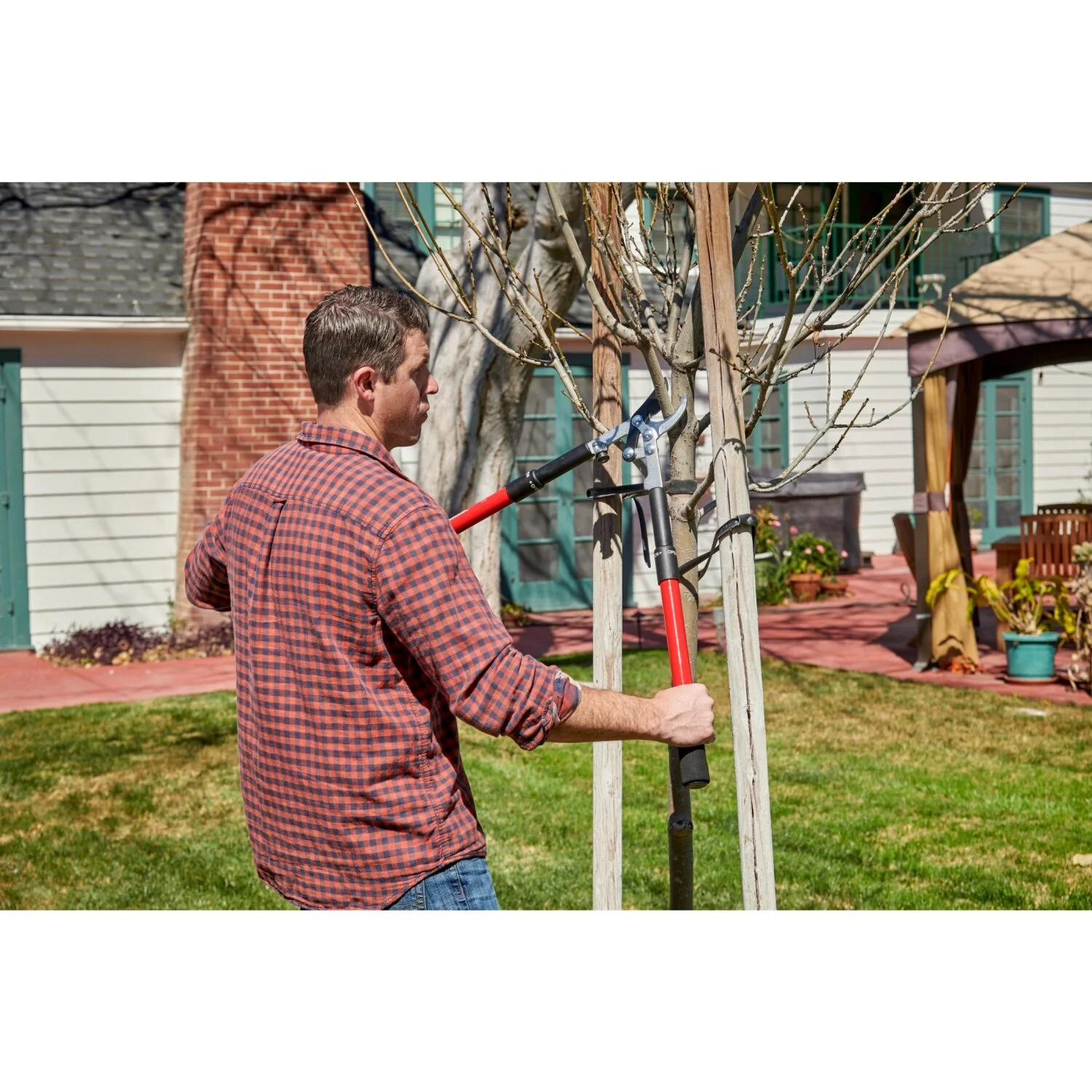 Corona FL 3470 EasyCUT Extendable Bypass Lopper, 21 in. to 33 in., 1-1/2 in. Cut Capacity - Image 9