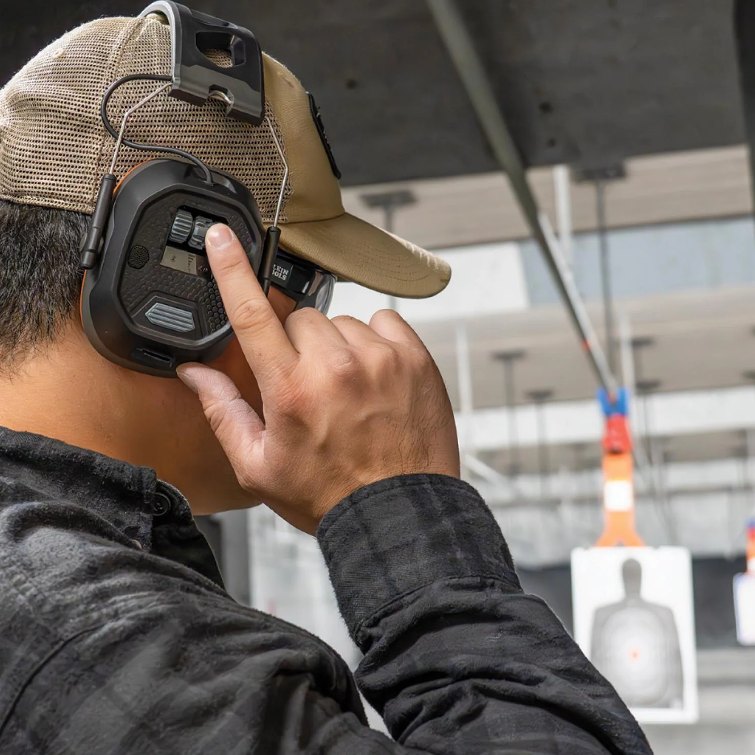 Klein Tools AESEM1S Situational Awareness Bluetooth Earmuffs - Image 7