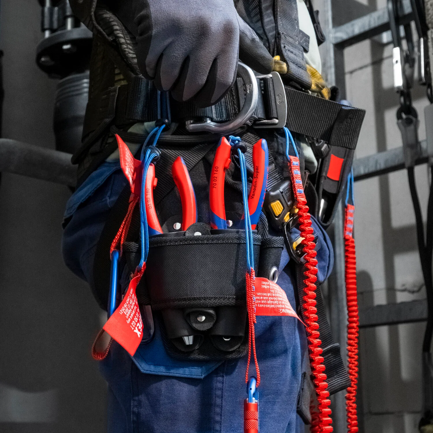 Knipex 70 02 180 KnipeXtend Diagonal Cutters, 7 1/4" - Image 10