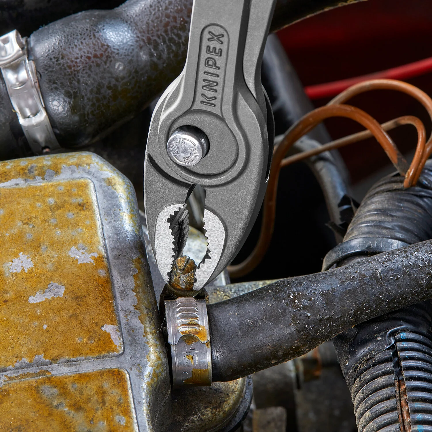 Knipex 82 02 200 KnipeXtend Twin Grip Pliers, 8" - Image 29