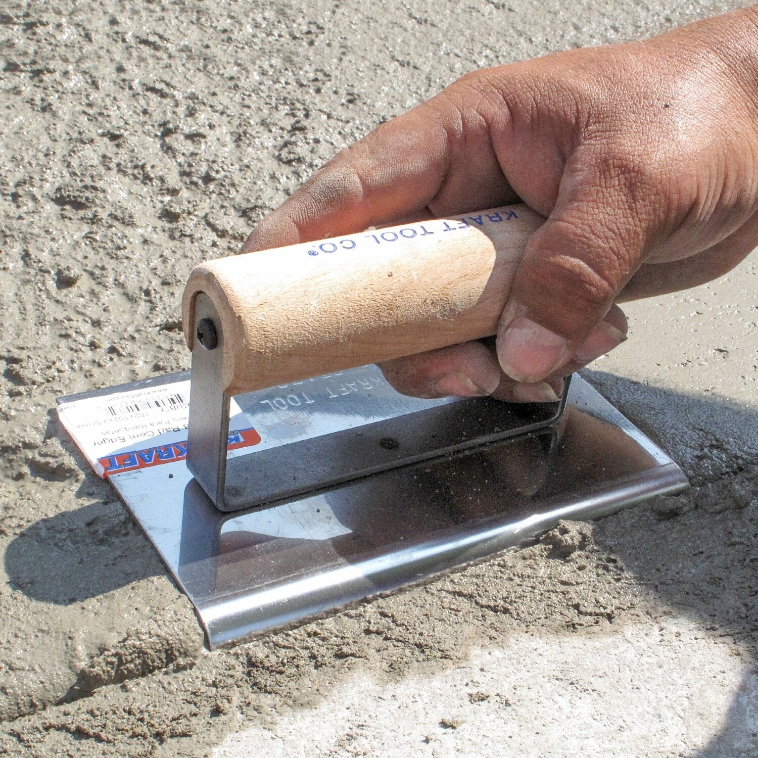 Kraft Tool CF143 10" x 5-3/4" 2"R Stainless Steel Highway Edger with Wood Handle - Image 2