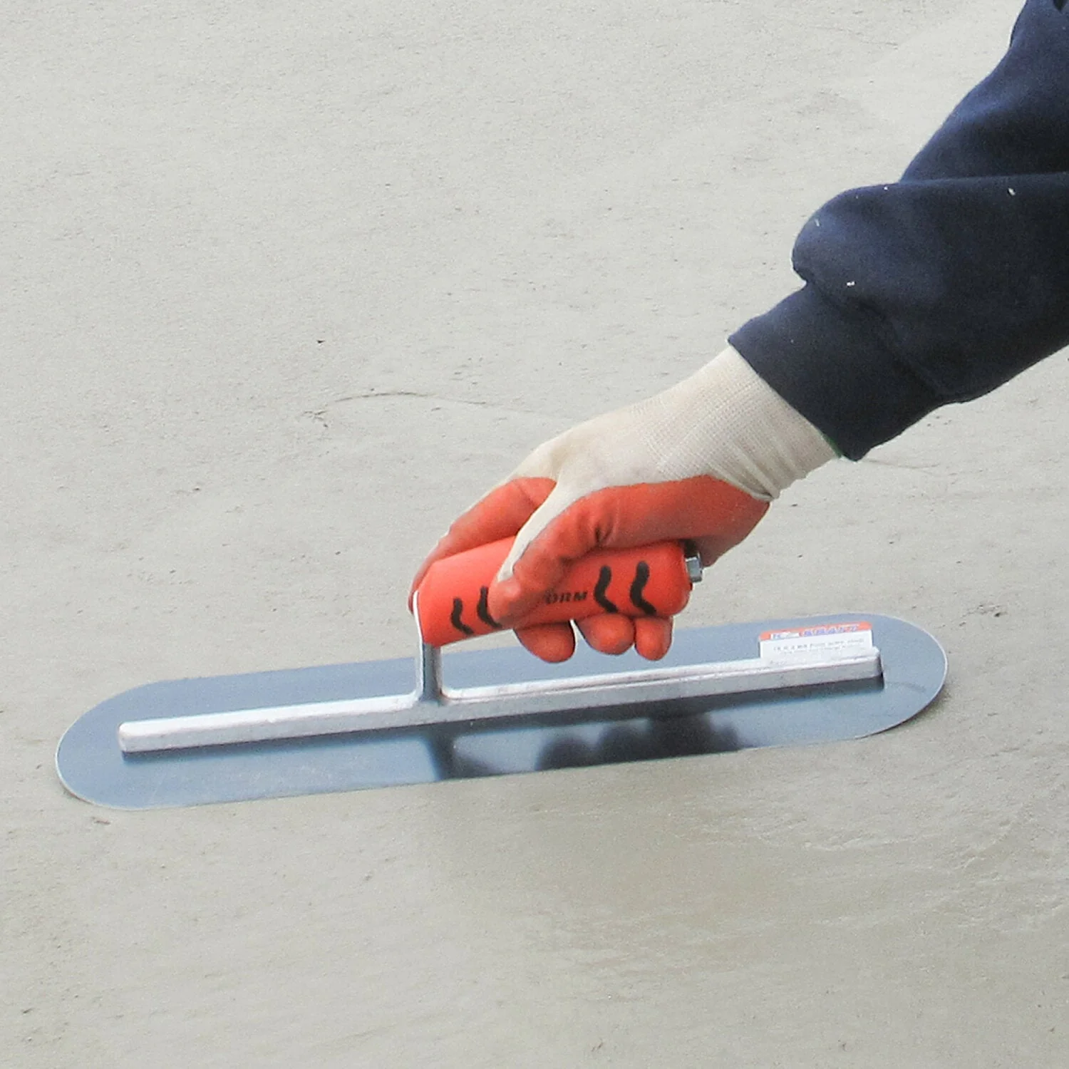 Kraft Tool CF739BPF 20" x 4" Blue Steel Pool Trowel with a ProForm Handle on a Long Shank - Image 2