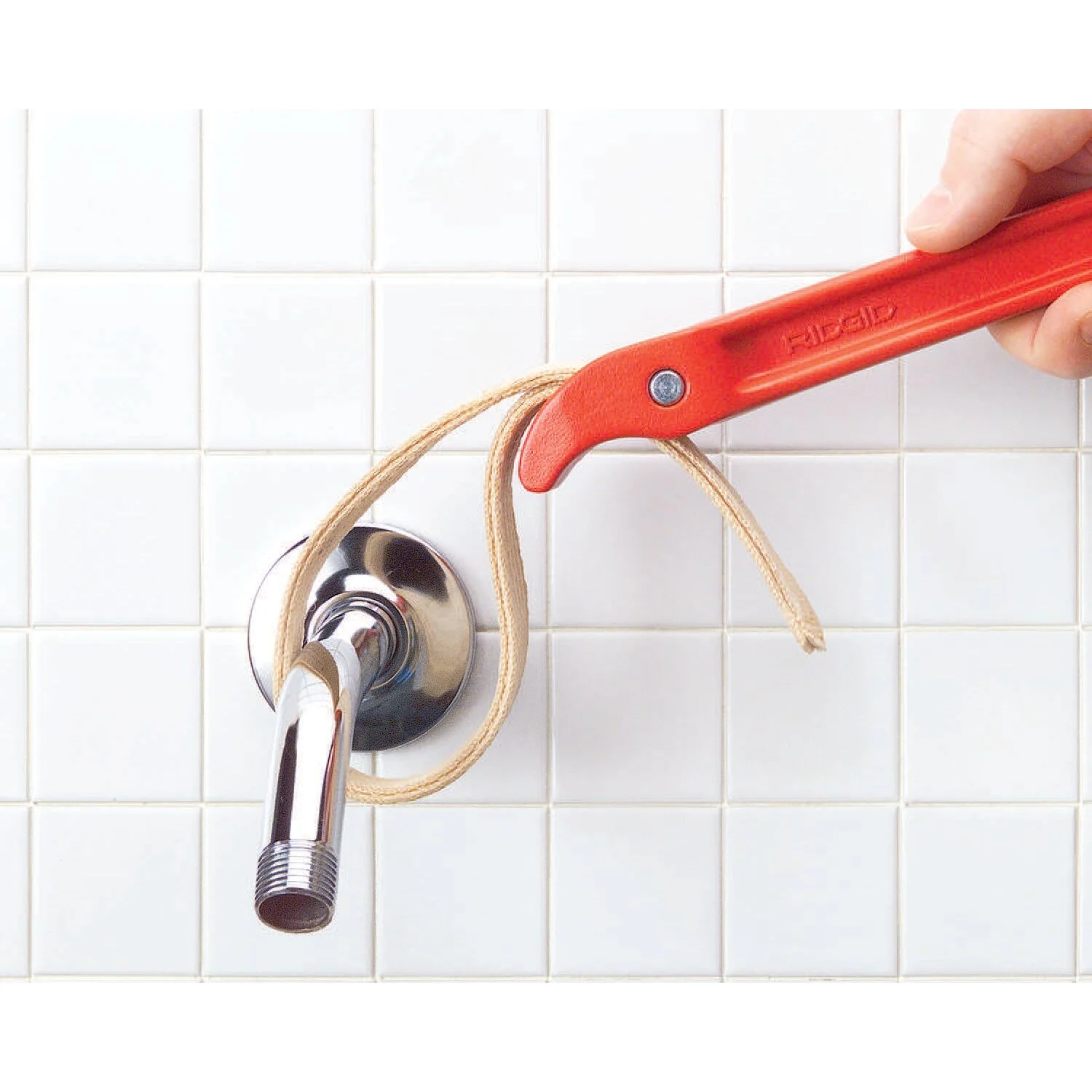 Ridgid 31335 11 ¾” Heavy-Duty Strap Wrench with 17” x ½” Strap - Image 8